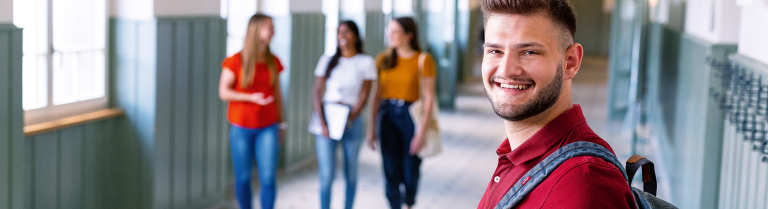 Ein Student in der Schule 