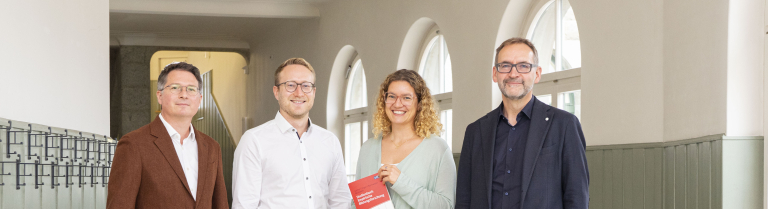 Prof. Dr. Jan Hochweber, Dr. Valentin Unger, Dr. Franziska Locher und Prof. Dr. Christian Brühwiler (v.l.)