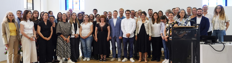 Absolvent:innen CAS Schulleitung