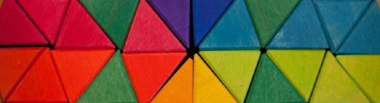 Farbiges Plättchenpuzzle 