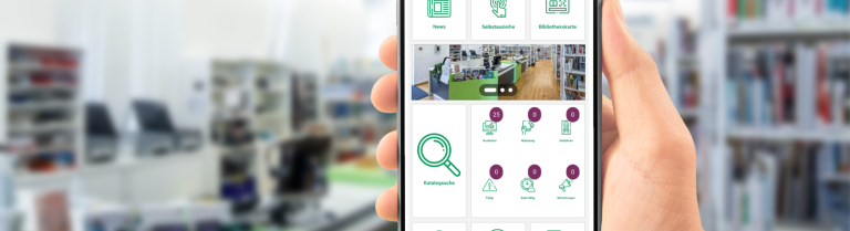 Smartphone mit geöffneter App in Bibliothek