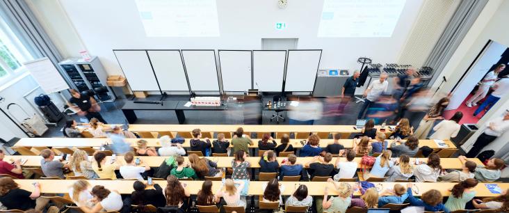 Blick in den Saal beim GLOBE Contest 2022; Bildrechte © GLOBE Schweiz / Friederich