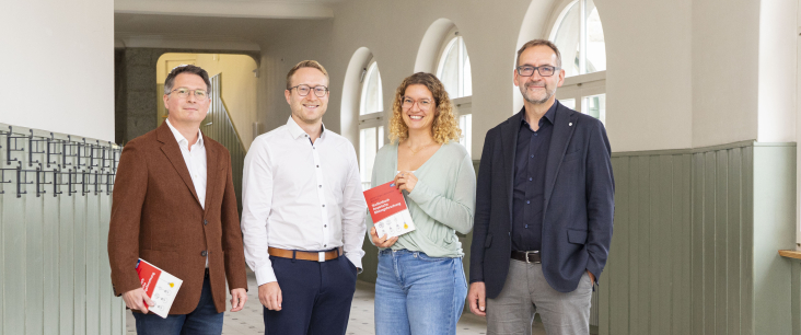 Prof. Dr. Jan Hochweber, Dr. Valentin Unger, Dr. Franziska Locher und Prof. Dr. Christian Brühwiler (v.l.)