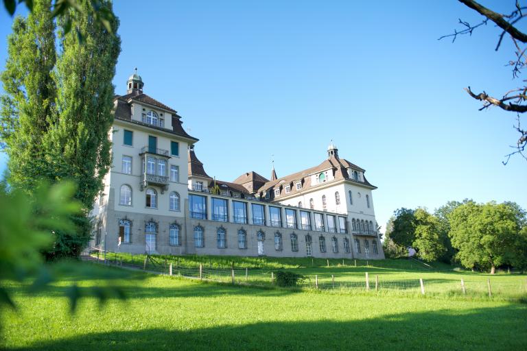 Stella Maris: Das Weiterbildungsgebäude der PHSG | Pädagogische ...