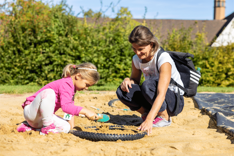 2025 Spiel mit Sand