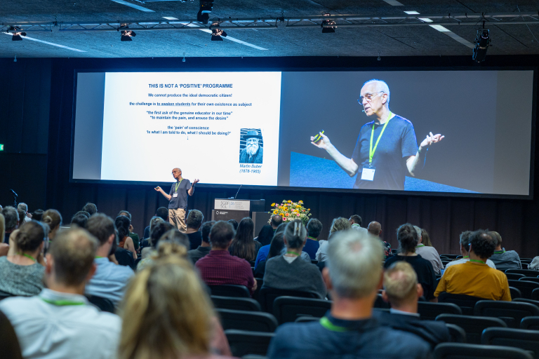 Gert Biesta präsentiert am SGBF-Kongress 2026
