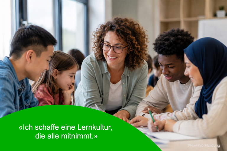 Lehrperson arbeitet mit einer diversen Gruppe Lernender verschiedener Altersgruppen am Tisch als Symbol für Lern- und Arbeitskultur im Wandel