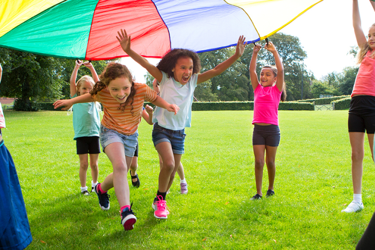 Kinder die spielen