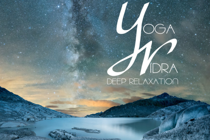 Schneelandschaft mit Sonnenaufgang und Schriftzug Yoga Nidra Deep Relaxation