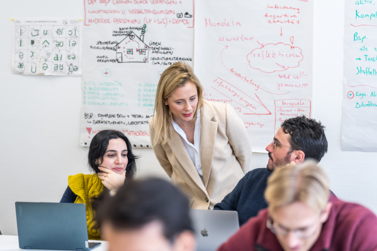 Studenten Sek II während Unterricht